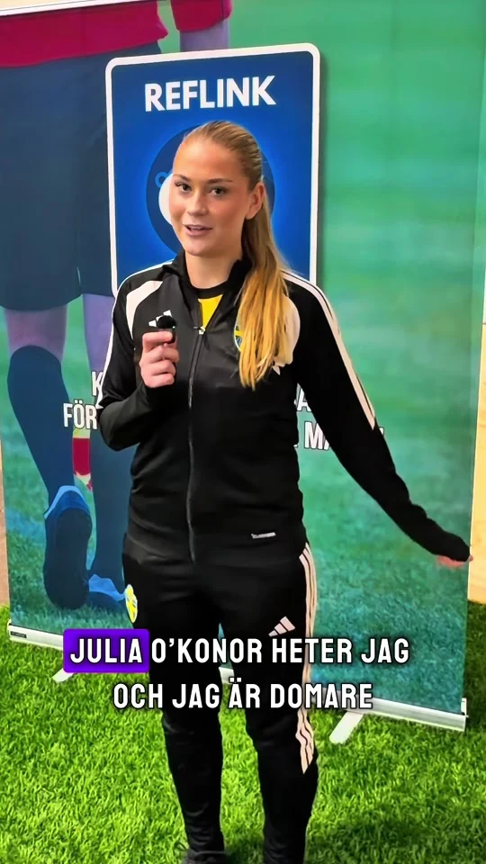 Julia O’Konor presenterar sig som domare i ett publicerat Reflink-klipp